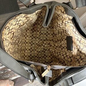 Coach Olive Leather Shoulder Bag